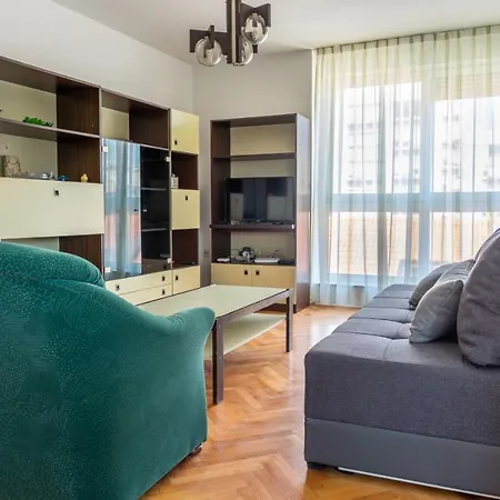 Апартаменти Marijana *