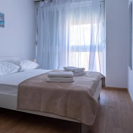 Апартаменти Marijana